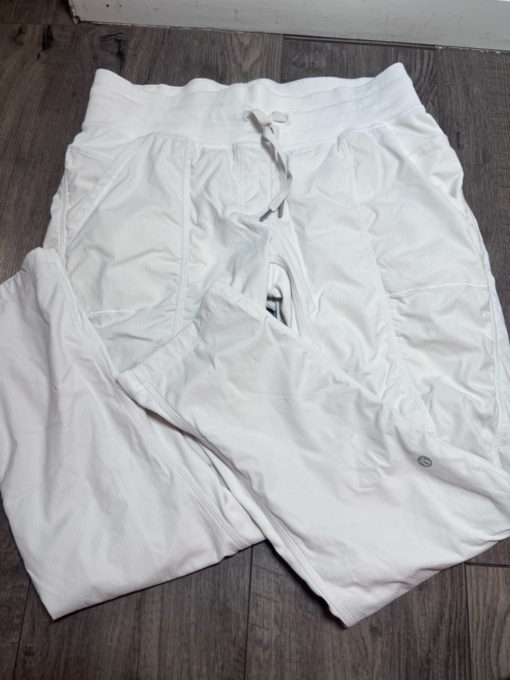 Lululemon Dance Studio pants 10